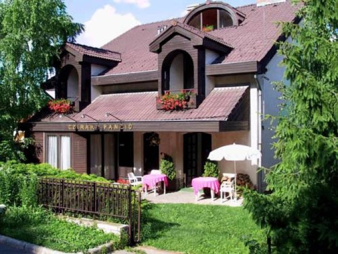 Czirky Panzi  Hotel