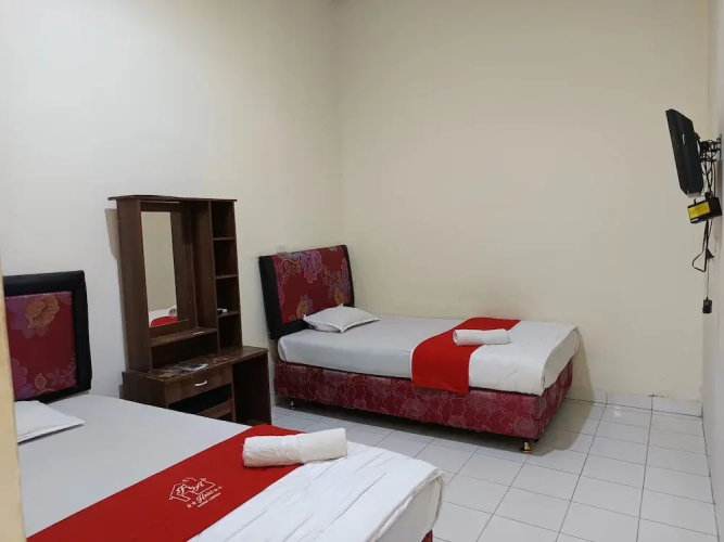Four Hostel Bandar Lampung