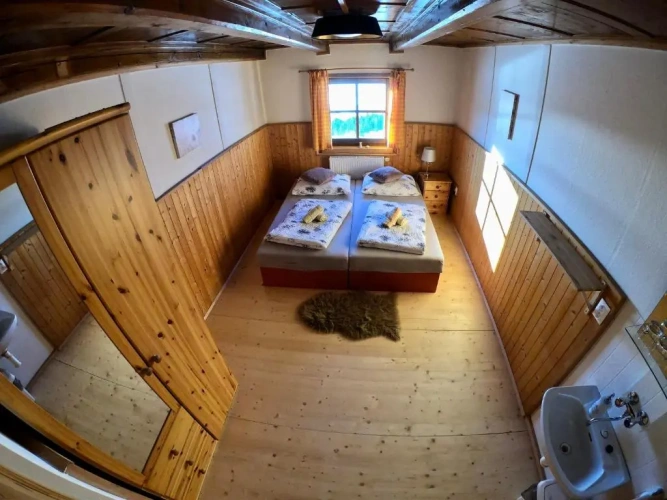 3 Bedrooms Apartment