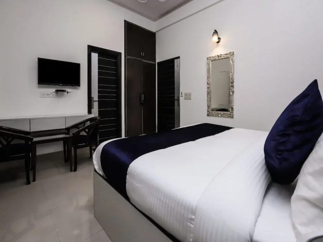 Capital O Noida Homestay 36