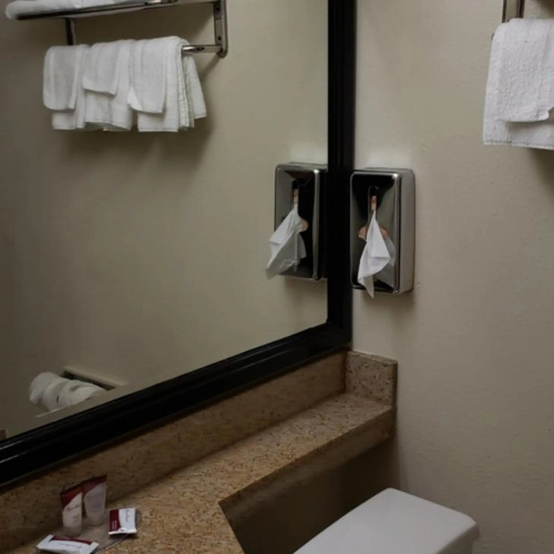 Mho Hotel Bordentown photo 11