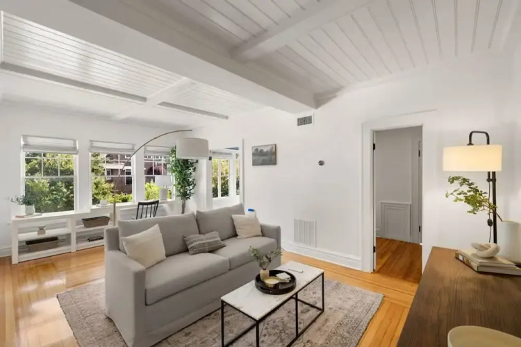 The Adaline 7 Luxury Hyde Park Apt