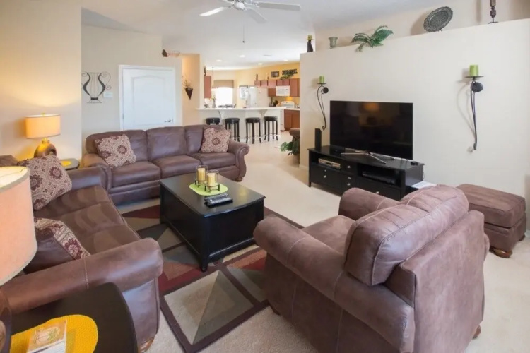 Ken's West Haven Villa