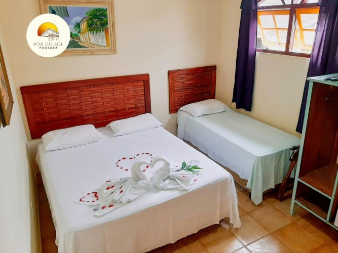 Standard Triple room