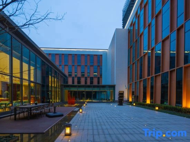 Crystal Vue Hotel