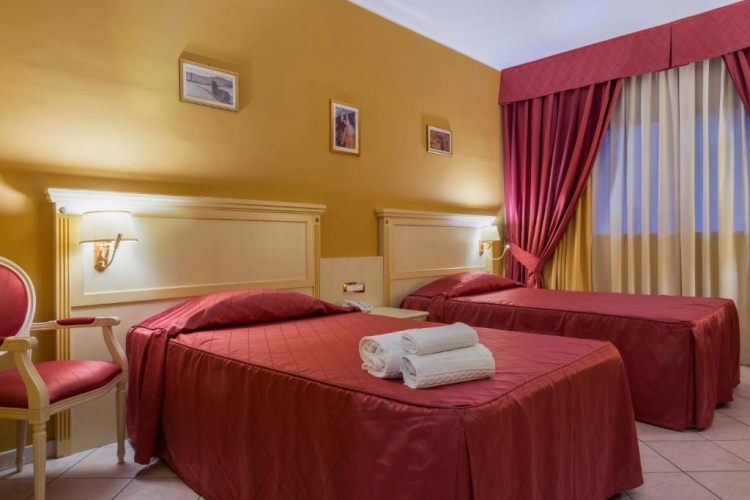 Deluxe Twin room