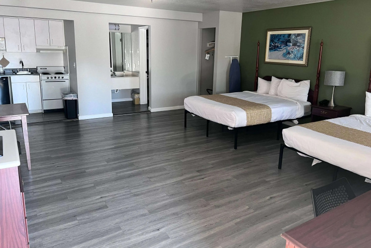 Travelodge by Wyndham Redding CA