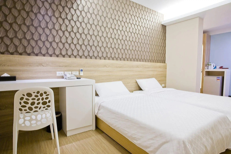 Enrich House
