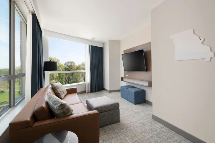 Double Suite