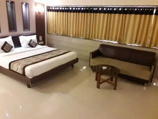 1 Bedroom Luxury Suite