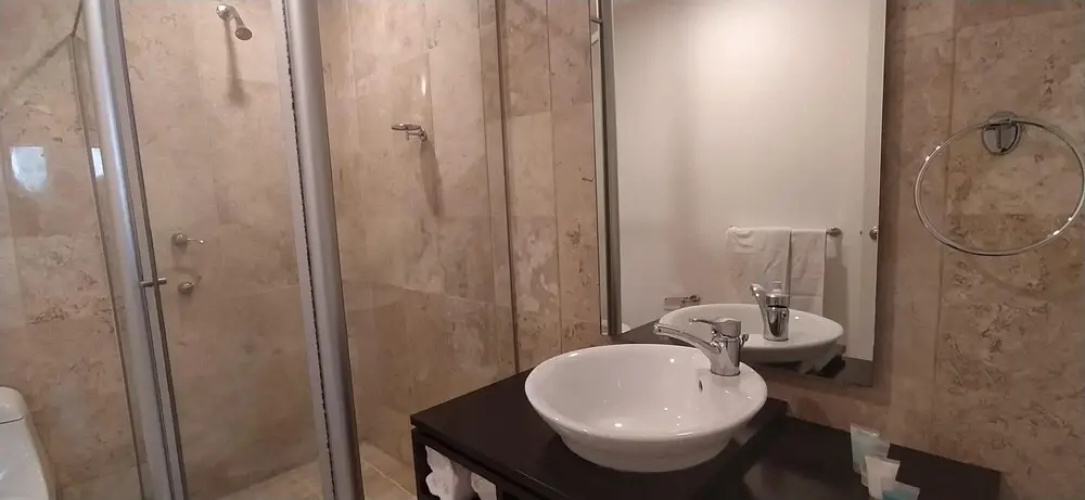 Spacious 2 BR APT Santa Fe With High Speed Wifi