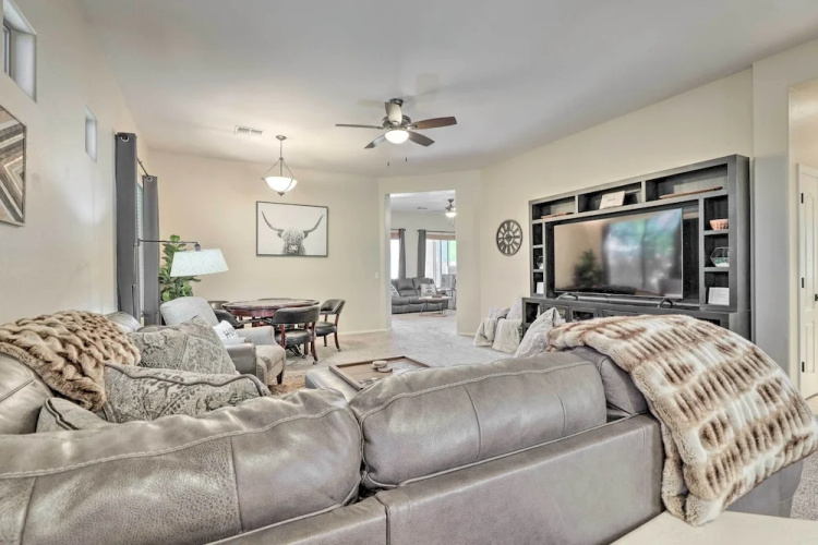 Near Golf & Spring Training: Goodyear Home w/ Pool