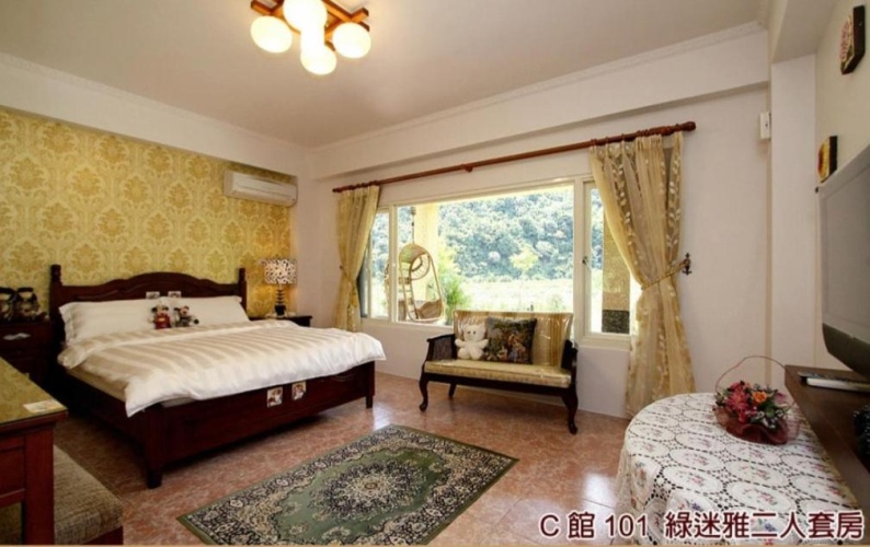 Villa with garden view