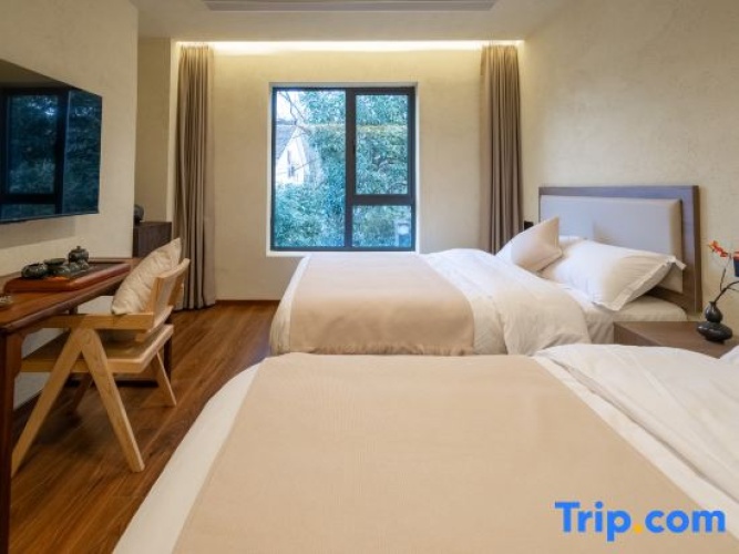 Deluxe Double Suite