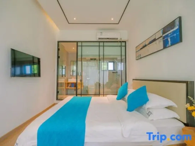 Standard Double room with view