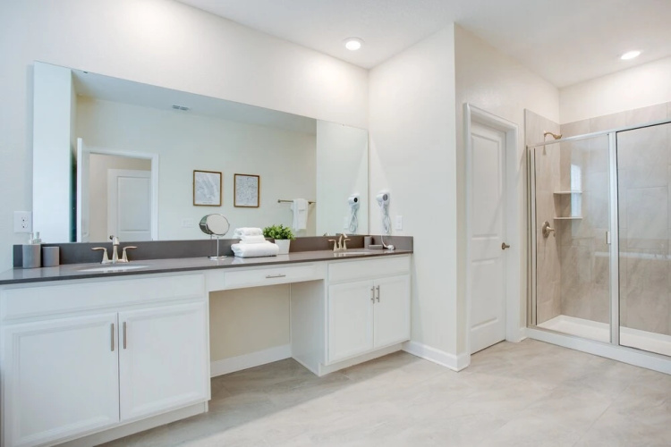 Bookmark Villa Storey Lake 1