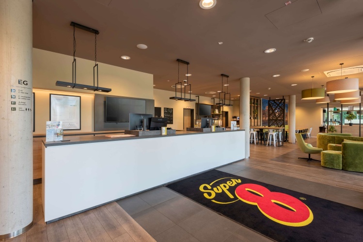Super 8 by Wyndham Dresden photo 18