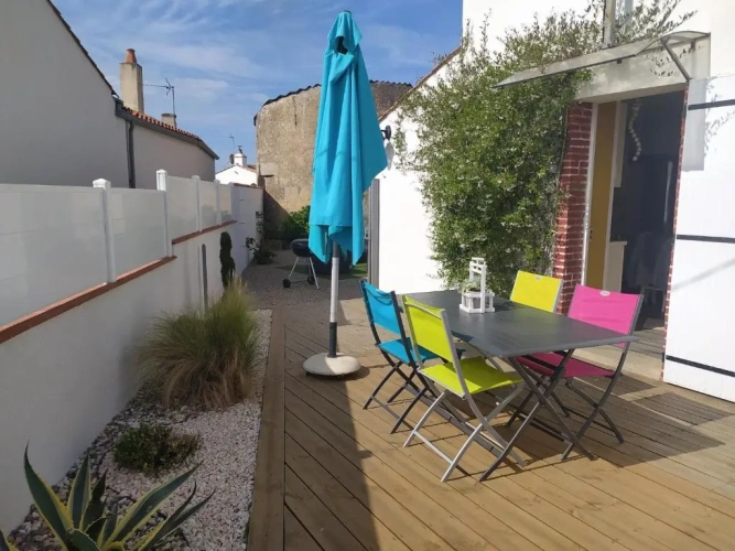 2 Bedrooms Cottage
