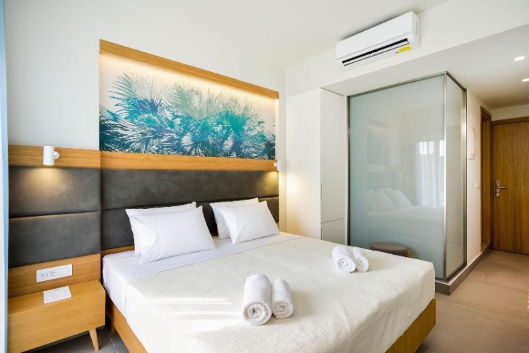 Classic Twin room with balcony