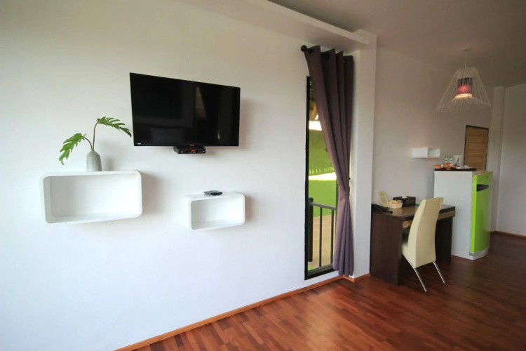 Reewa Waree Resort