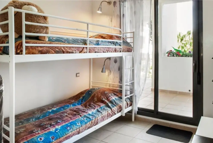 2 Bedrooms Family Apartment with garden view