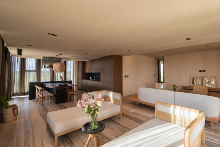 BESPOKE, Member of Small Luxury Hotels