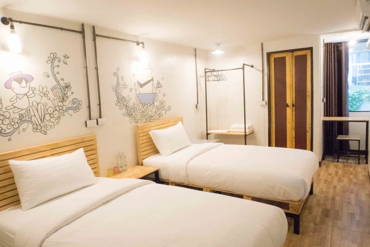 Standard Twin room
