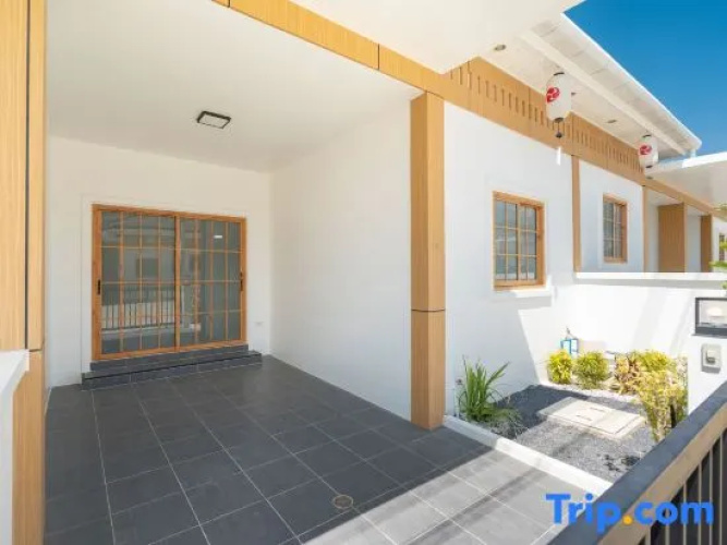 Villa Sunrise Garden A180