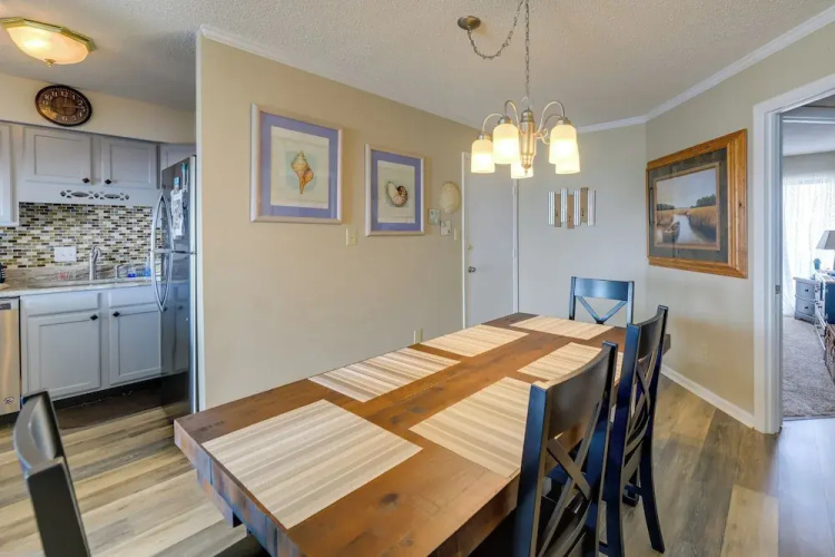 Coastal Condo w/ Indoor & Outdoor Pool Access