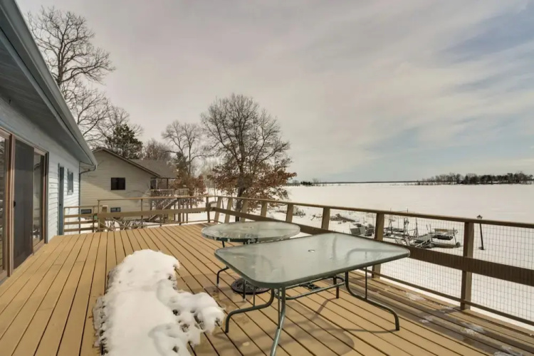 Breezy Point House w/ Dock on Pelican Lake!