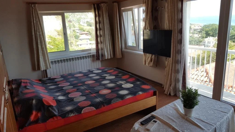 Guest House Panorama