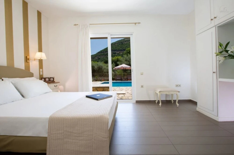 Villa Niriides