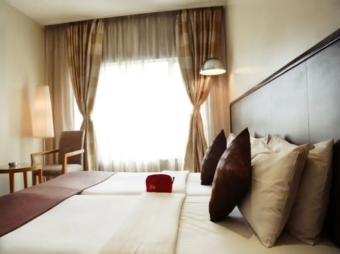 Capital O 697 The Sirona Hotel