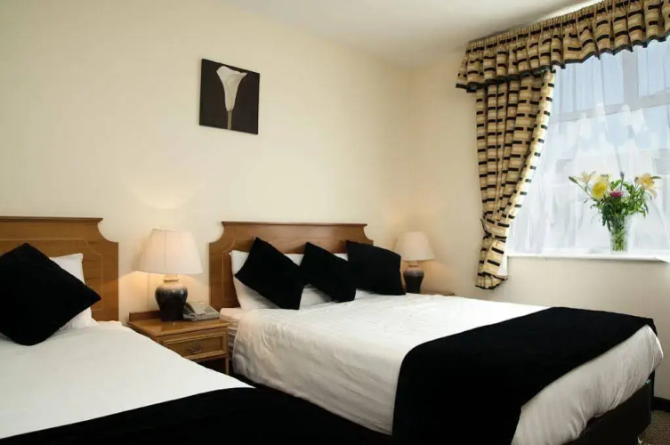 Carna Bay Hotel