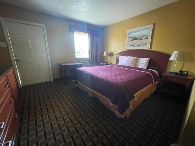 Budget Inn