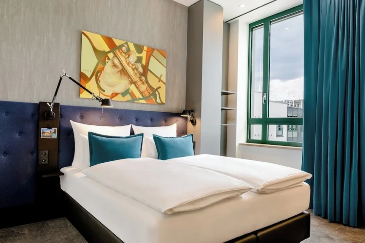 Standard room with balcony