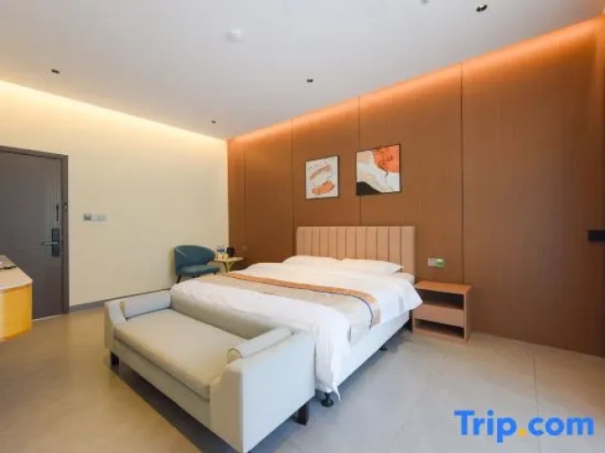 Standard Double room with lake view