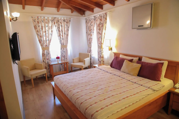 Alacati Leylak Hotel