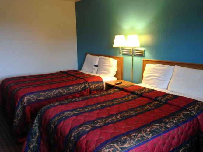 Motel 6 Sedalia, MO