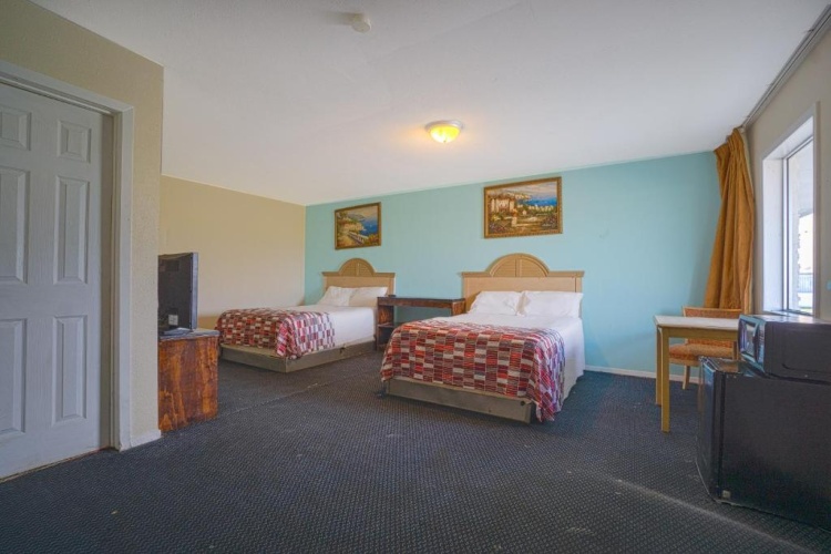 Deluxe Quadruple room