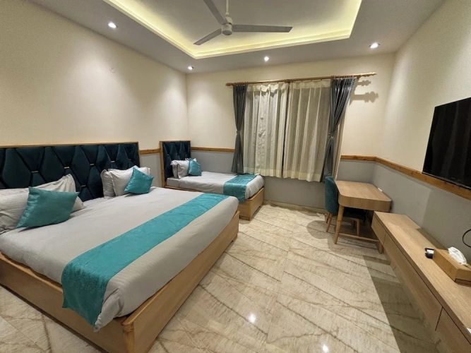 Luxury Triple room with park view