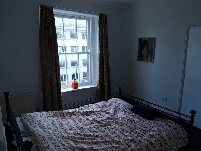6 Bedrooms Bed in Dorm