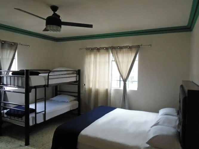 Standard Quadruple room with city view