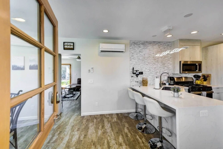 2 Bedrooms Cottage