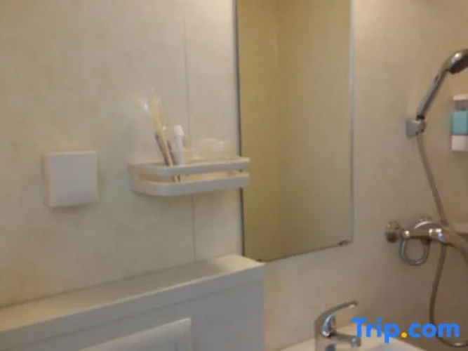 Yancheng Innovative Hotel