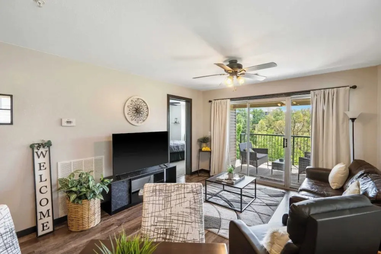 Peaceful Resort Condo Holiday Home for 6