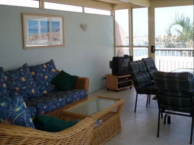 Riverside 10 Apartment