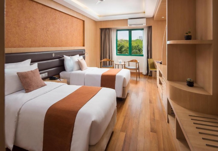 Deluxe Double room with view