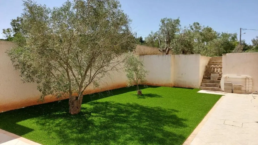 3 Bedrooms Apartment