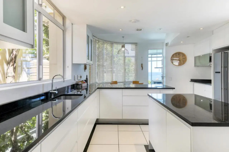 Camps Bay Villas